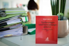 Verfassungs- und Verwaltungsgesetze