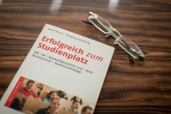 Buch Erfolgreich zum Studienplatz