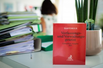 Verfassungs- und Verwaltungsgesetze